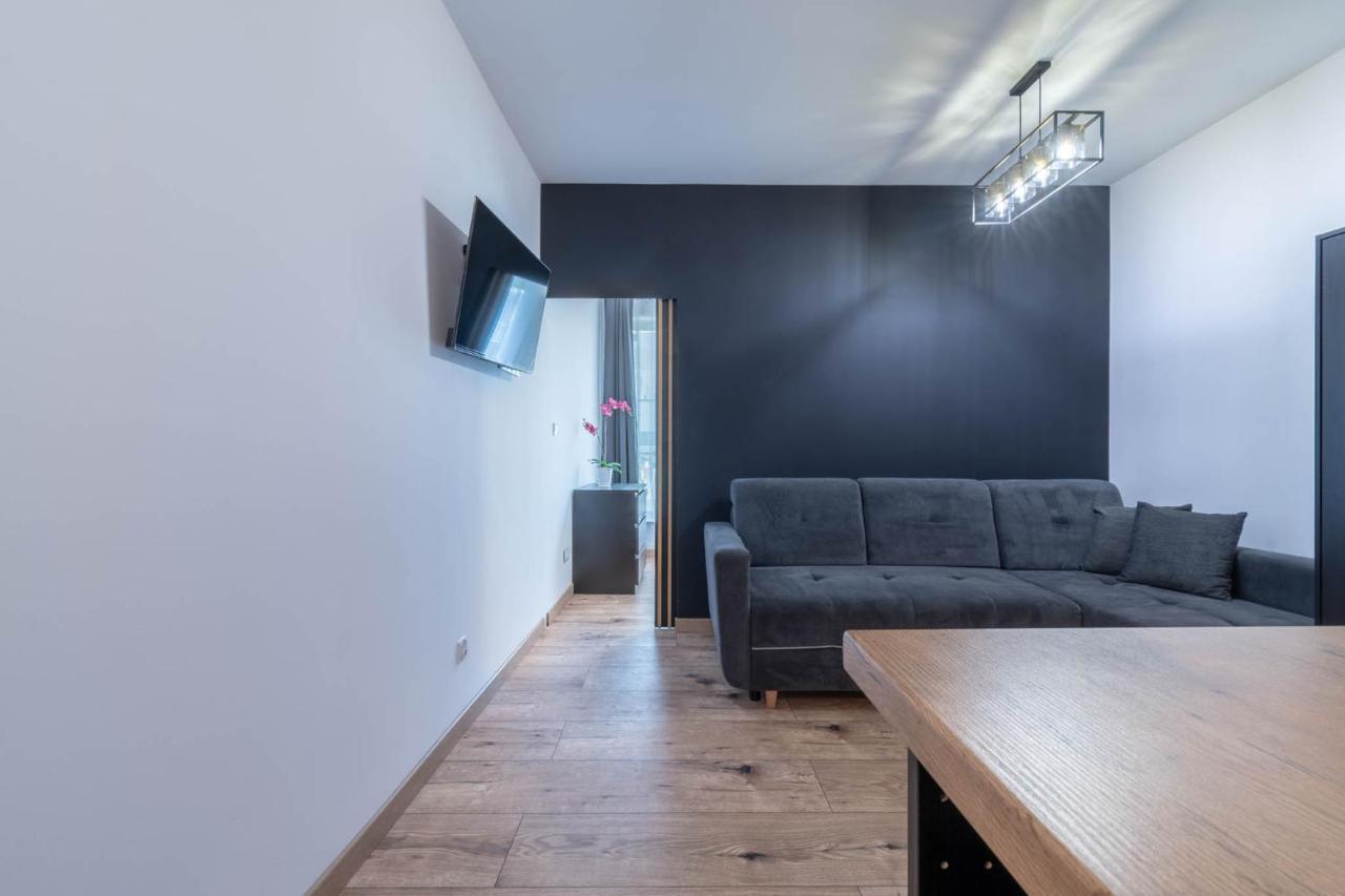 Posnania Parking Samodzielne Zameldowanie 24h Apartment